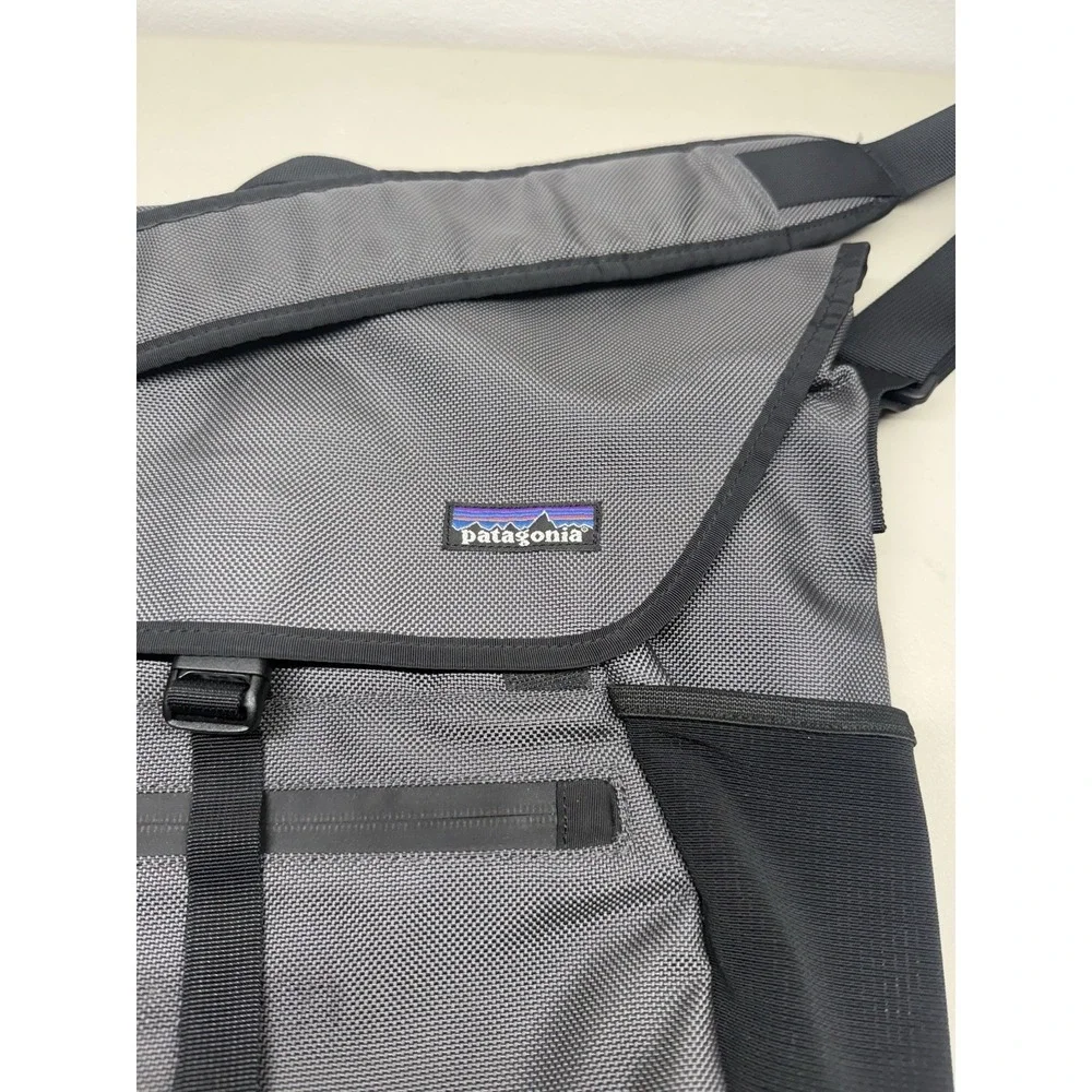 Patagonia Messenger Bag Medium Nylon Shoulder Crossbody Grey
